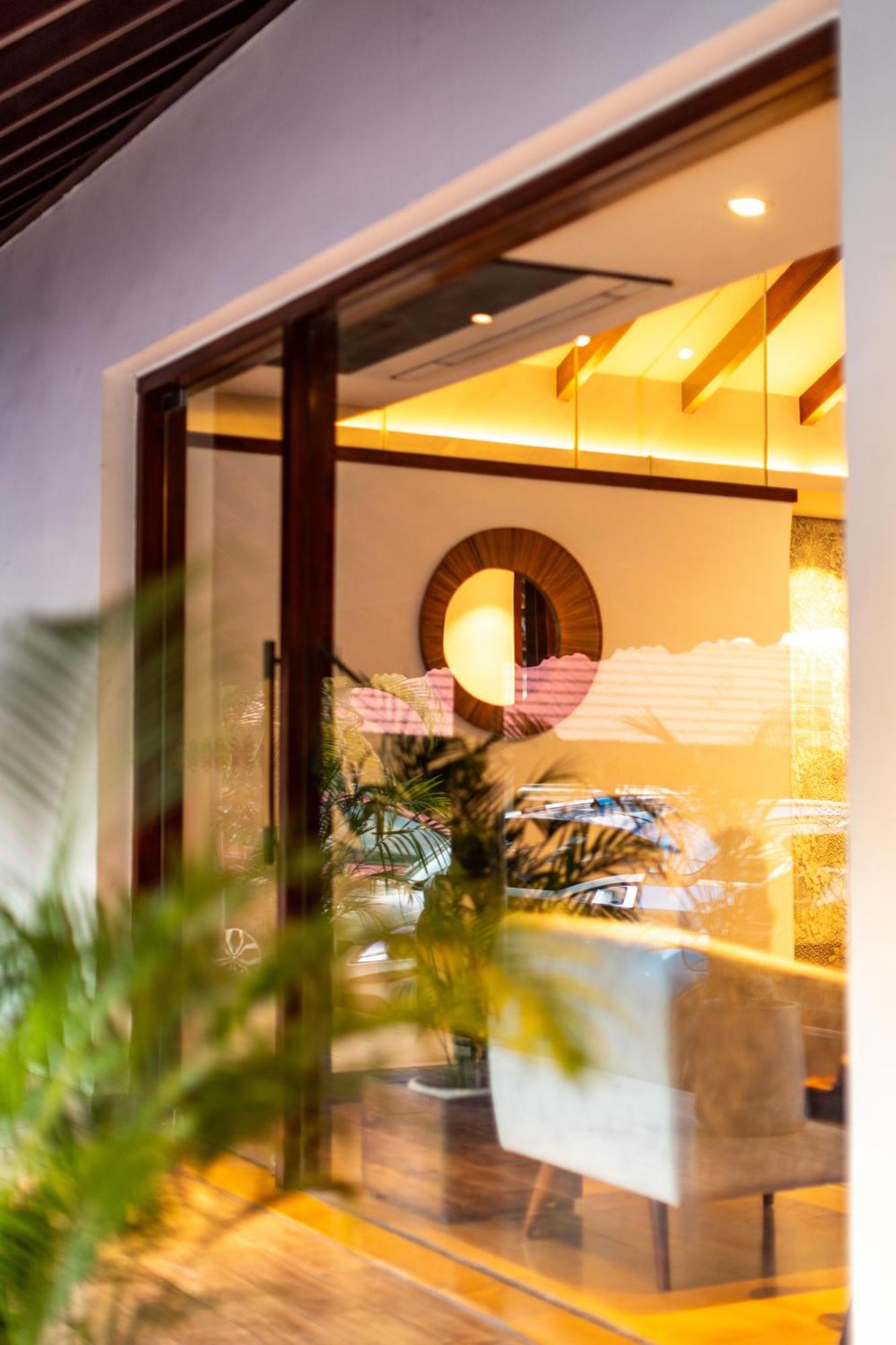 Kwality'S Motel Shiraz Μποπάλ Εξωτερικό φωτογραφία